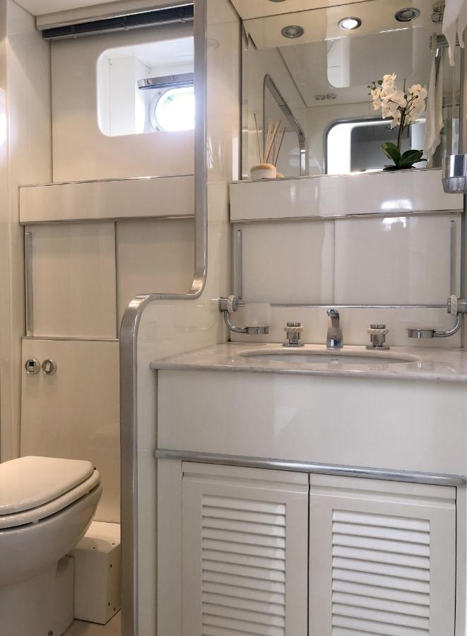 Home Sweet Boat - Chambres D'Hotes Empuriabrava Exterior foto